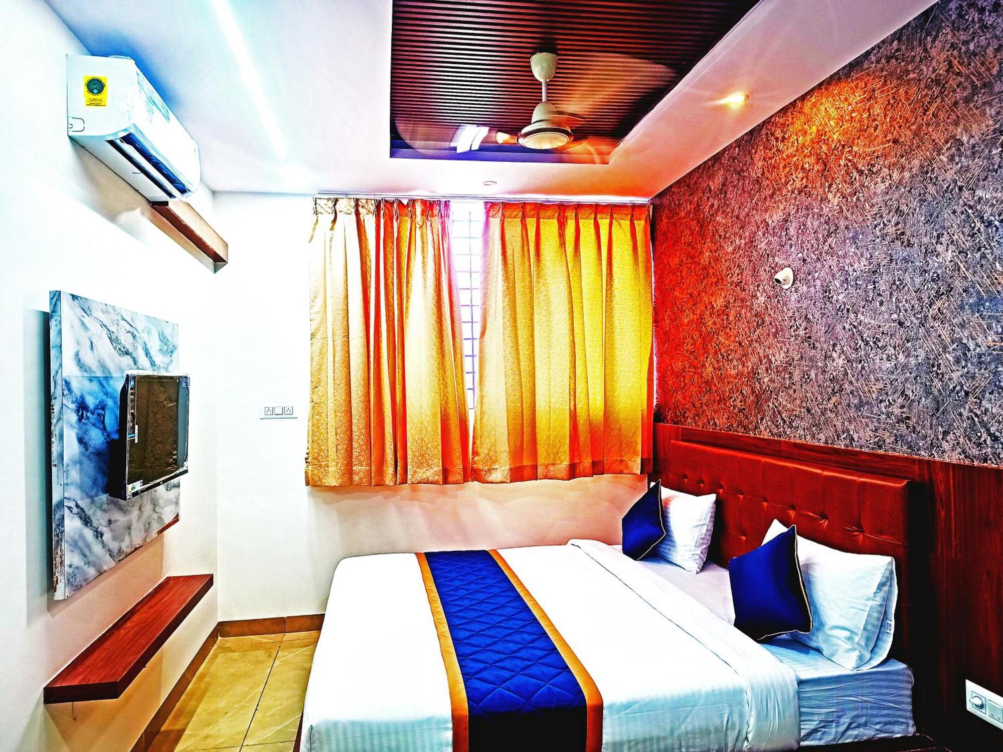 Hotel Achhu Palace Bangalore Buitenkant foto