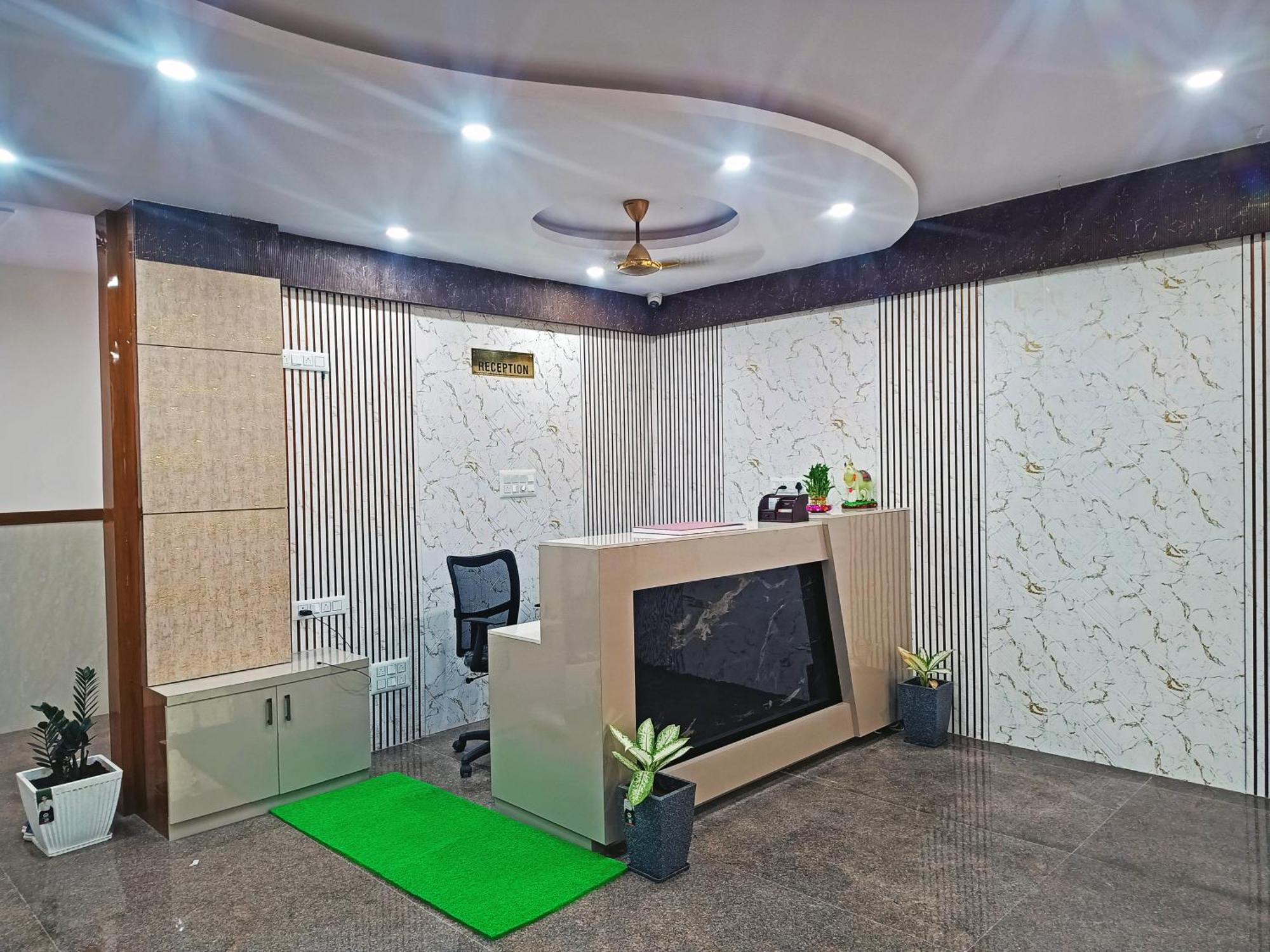 Hotel Achhu Palace Bangalore Buitenkant foto