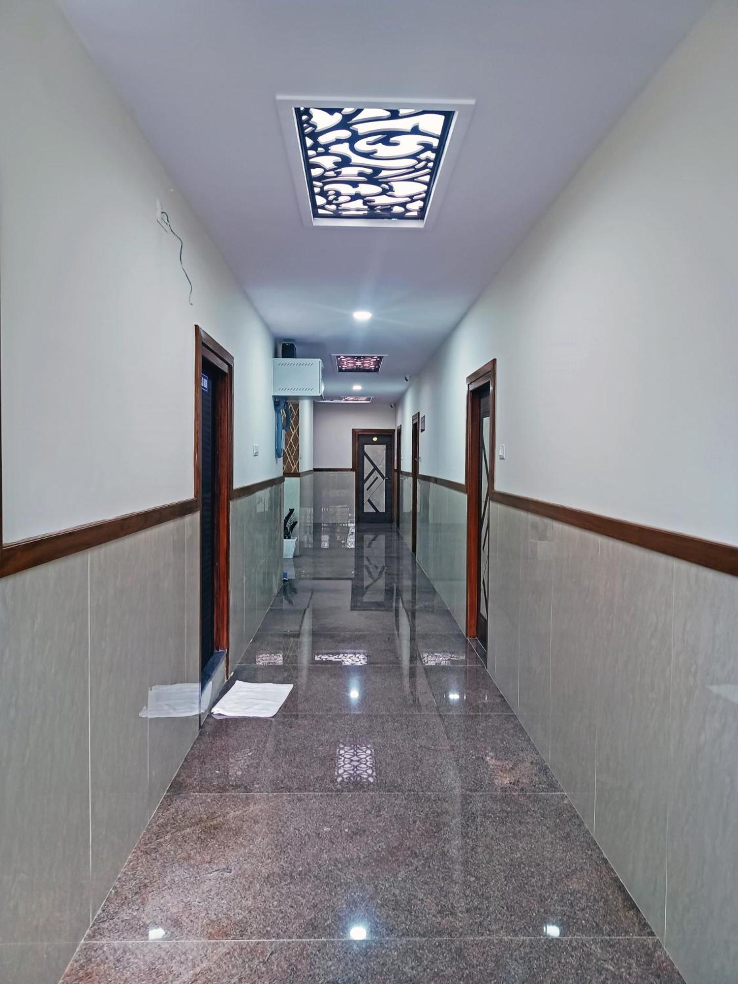 Hotel Achhu Palace Bangalore Buitenkant foto